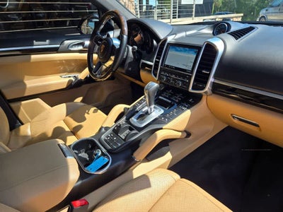 2016 Porsche Cayenne Base