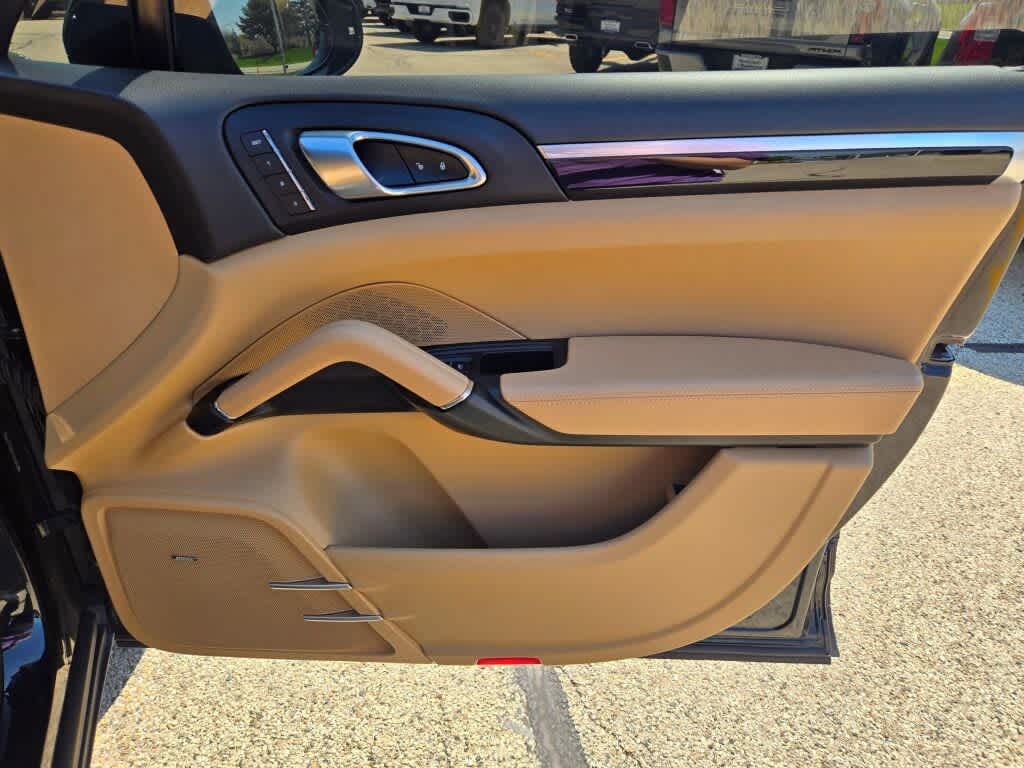 2016 Porsche Cayenne Base