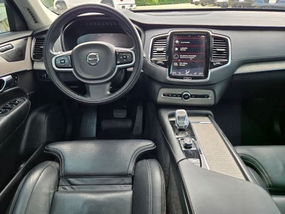 2022 Volvo XC90 Recharge Plug-In Hybrid T8 Inscription 7 Passenger