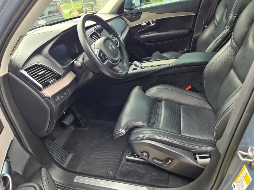 2022 Volvo XC90 Recharge Plug-In Hybrid T8 Inscription 7 Passenger