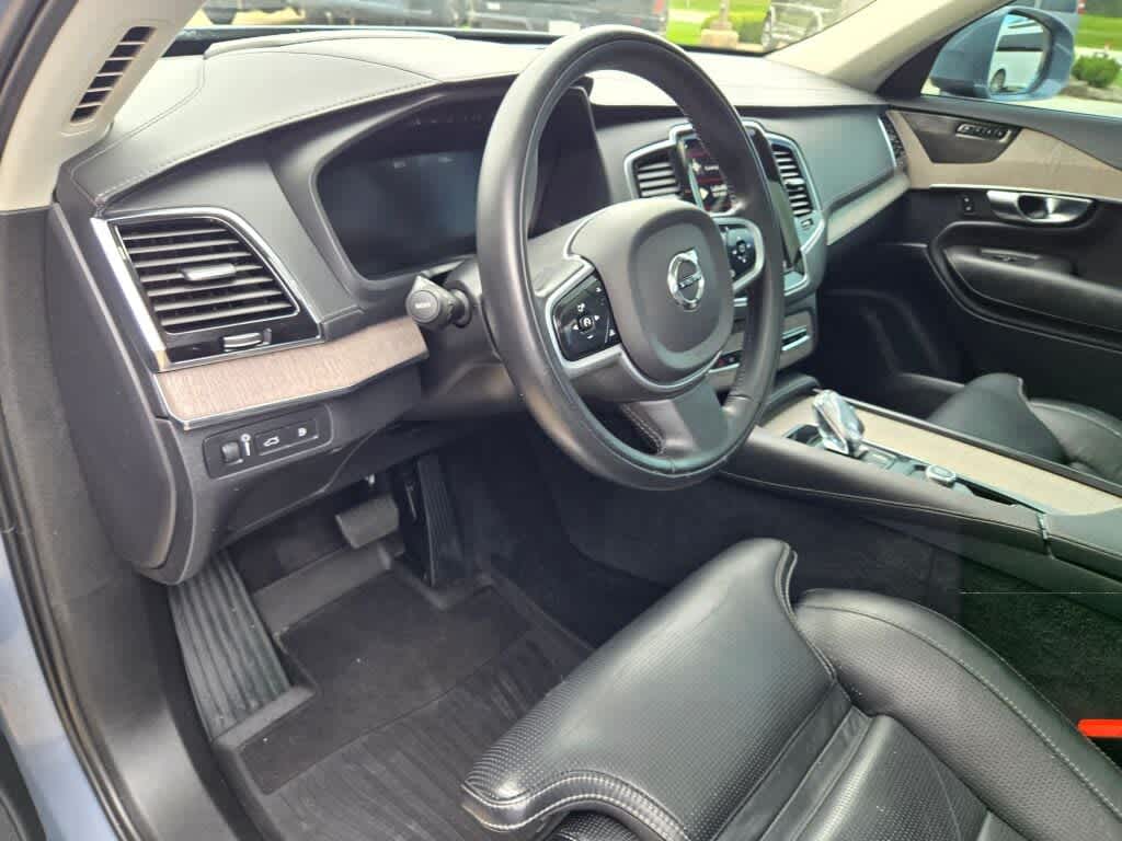 2022 Volvo XC90 Recharge Plug-In Hybrid T8 Inscription 7 Passenger