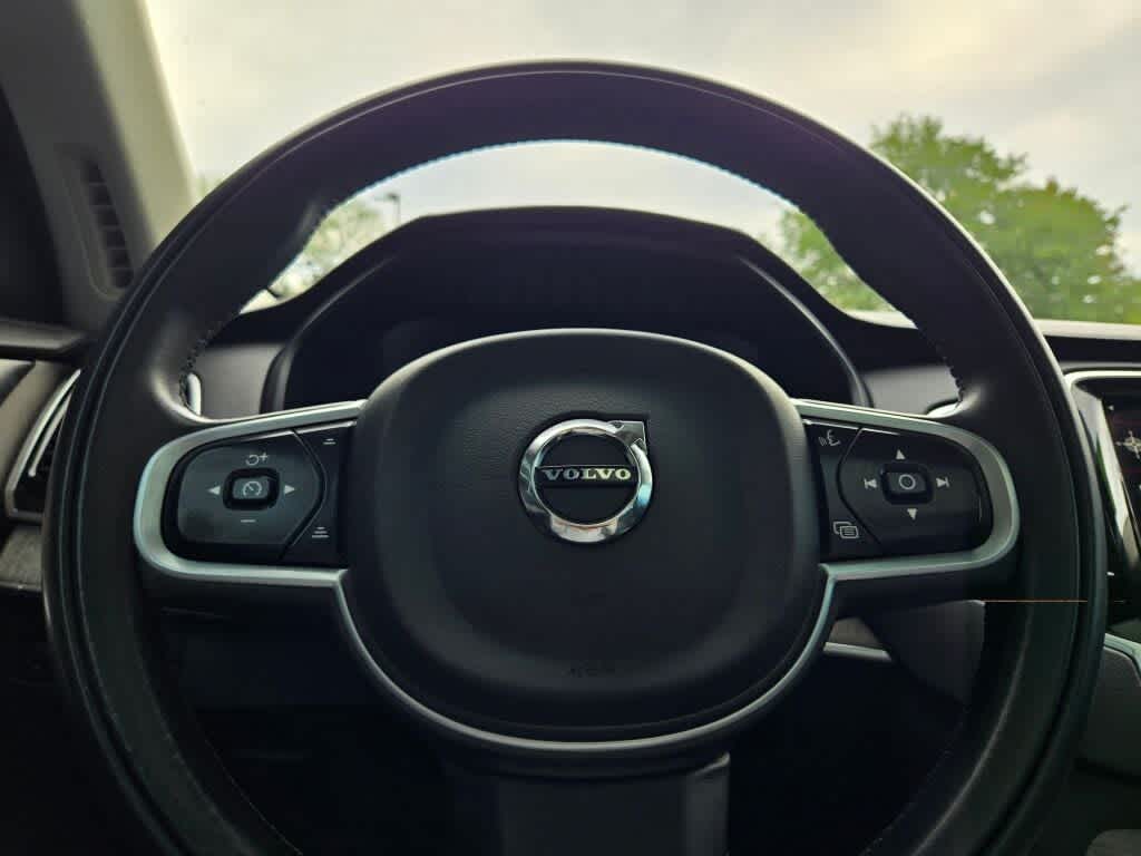 2022 Volvo XC90 Recharge Plug-In Hybrid T8 Inscription 7 Passenger