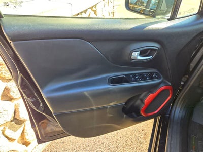 2015 Jeep Renegade Trailhawk